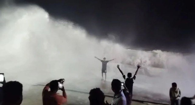 Sea Water Heavy Rain