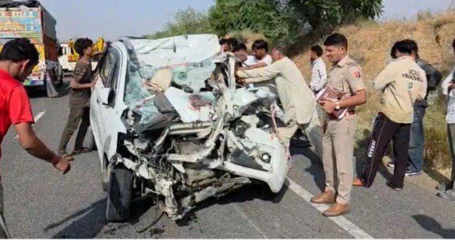 Churu road accident six dead
