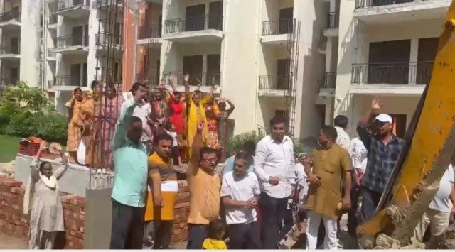 Meerut MDA temple
