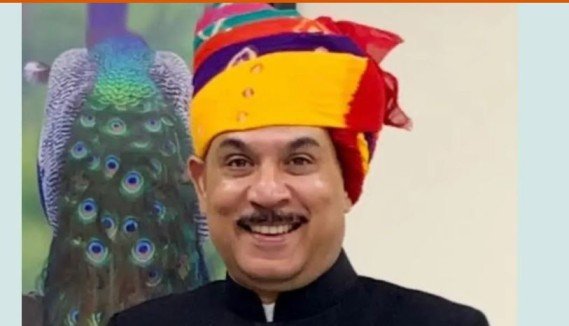 Senior IAS Shikhar Agarwal