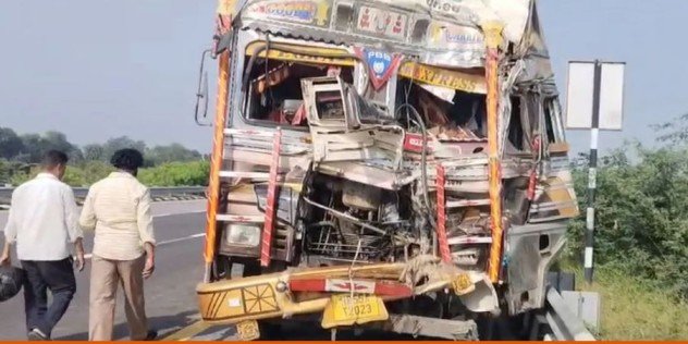 Road Accidents in UP and MP